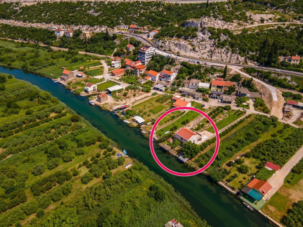 Apartmani Mostina Near River Плоче Екстер'єр фото