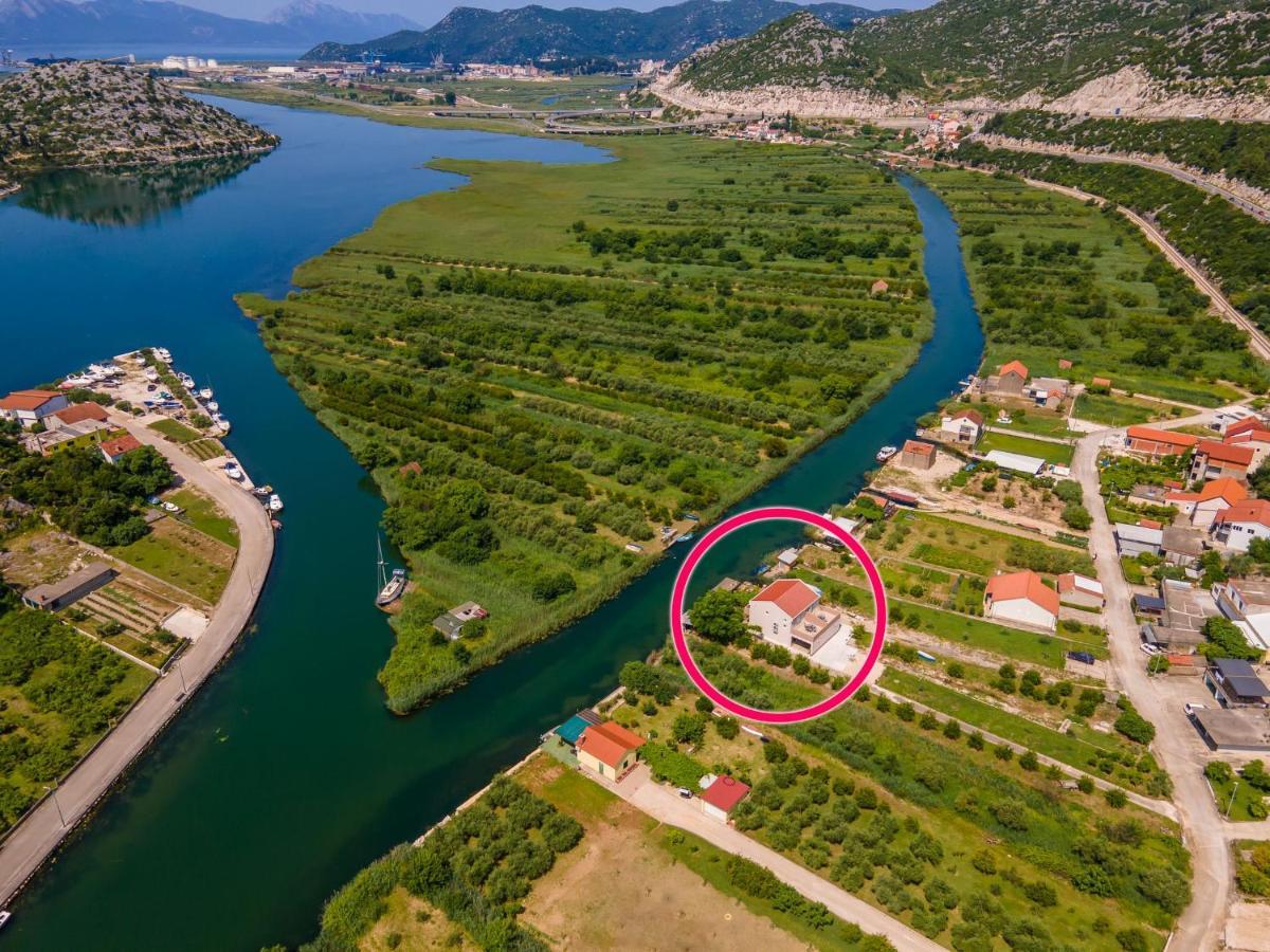 Apartmani Mostina Near River Плоче Екстер'єр фото